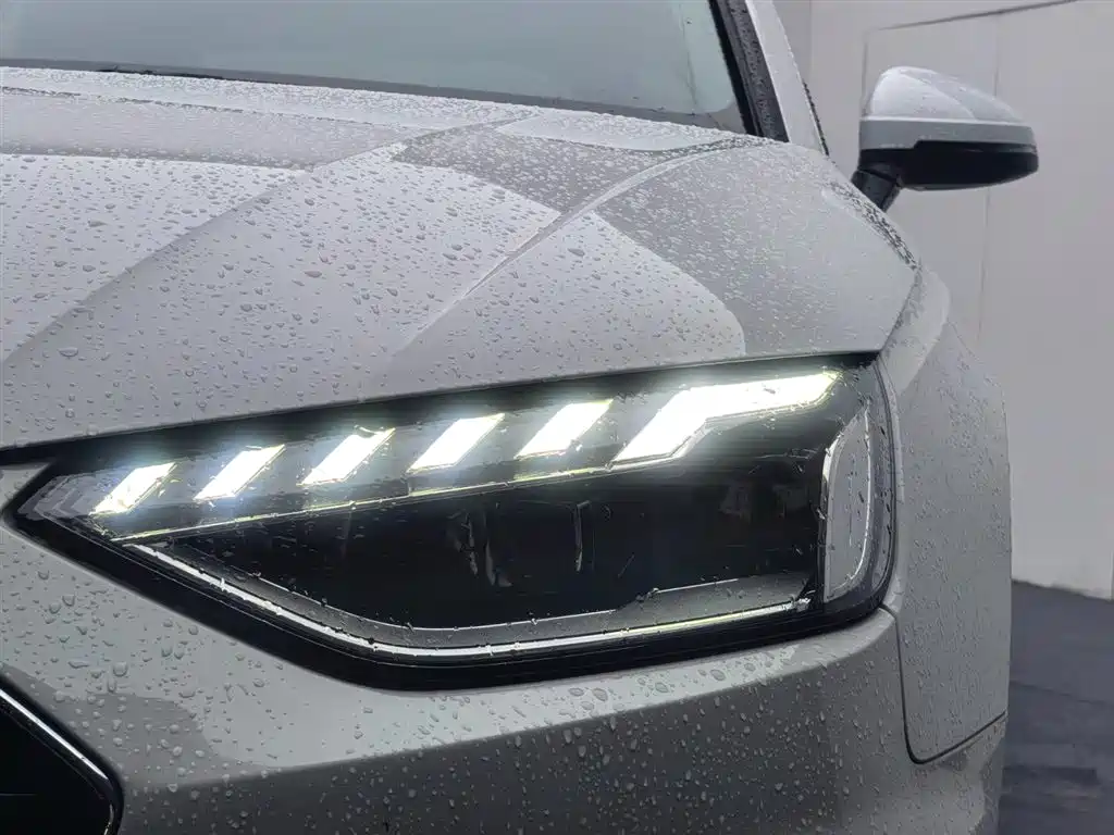 Audi A4L 2021 — фото 17