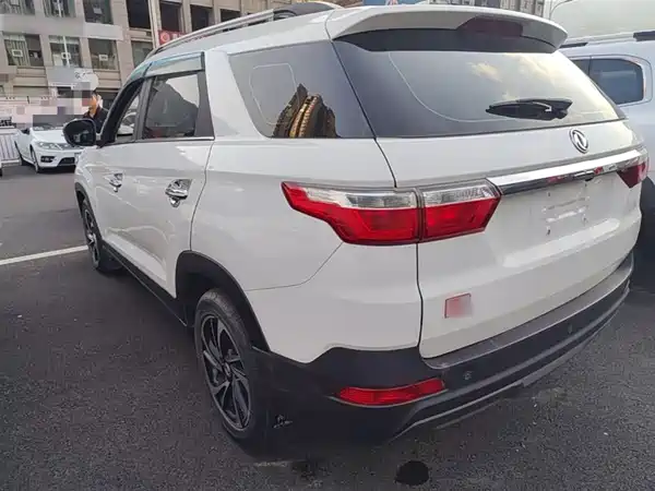 Dongfeng Scenery S560 2018