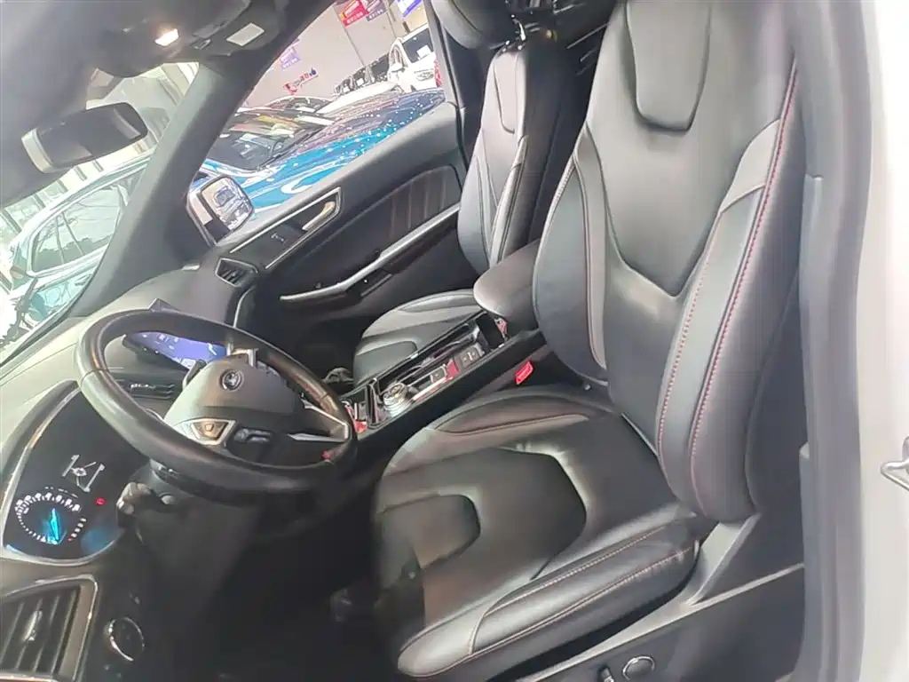 Ford Edge 2020 — фото 15