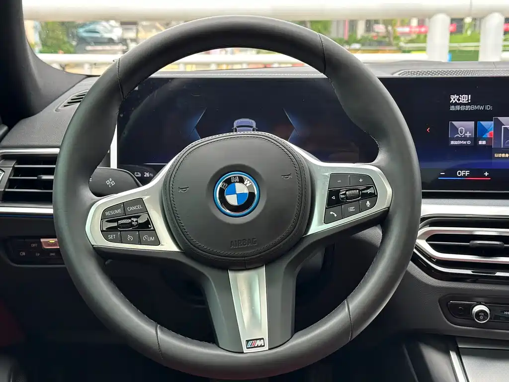 BMW i4 2024 — фото 10