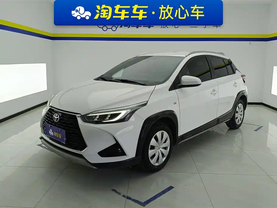 Toyota Yaris L 2020 — фото 1