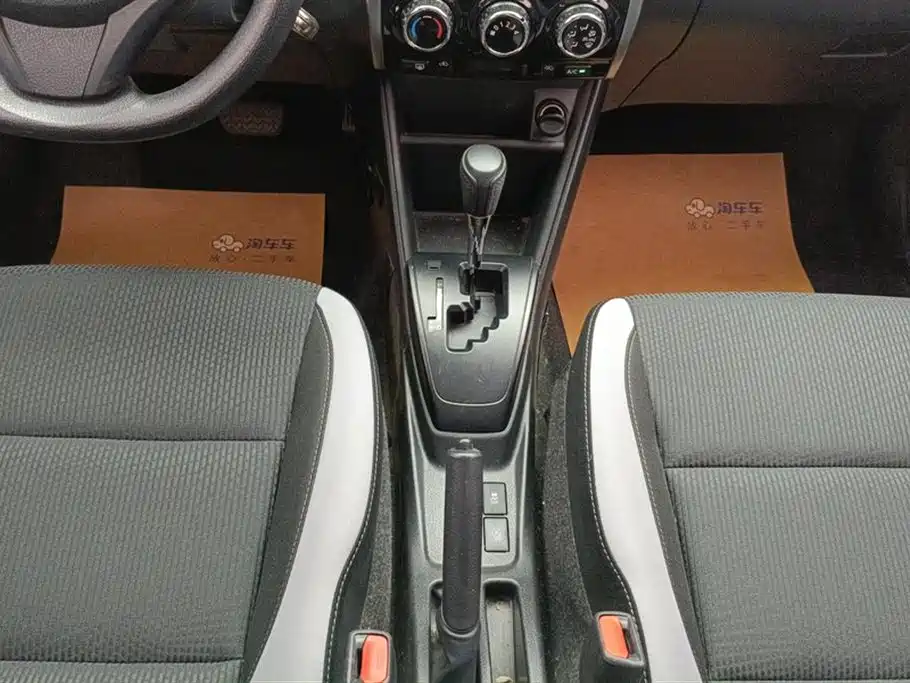 Toyota Yaris L 2020 — фото 16
