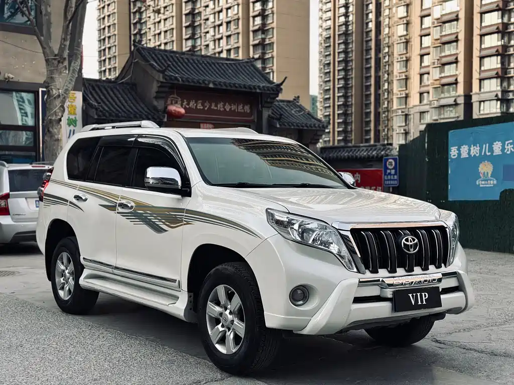 Toyota Prado 2017 — фото 3