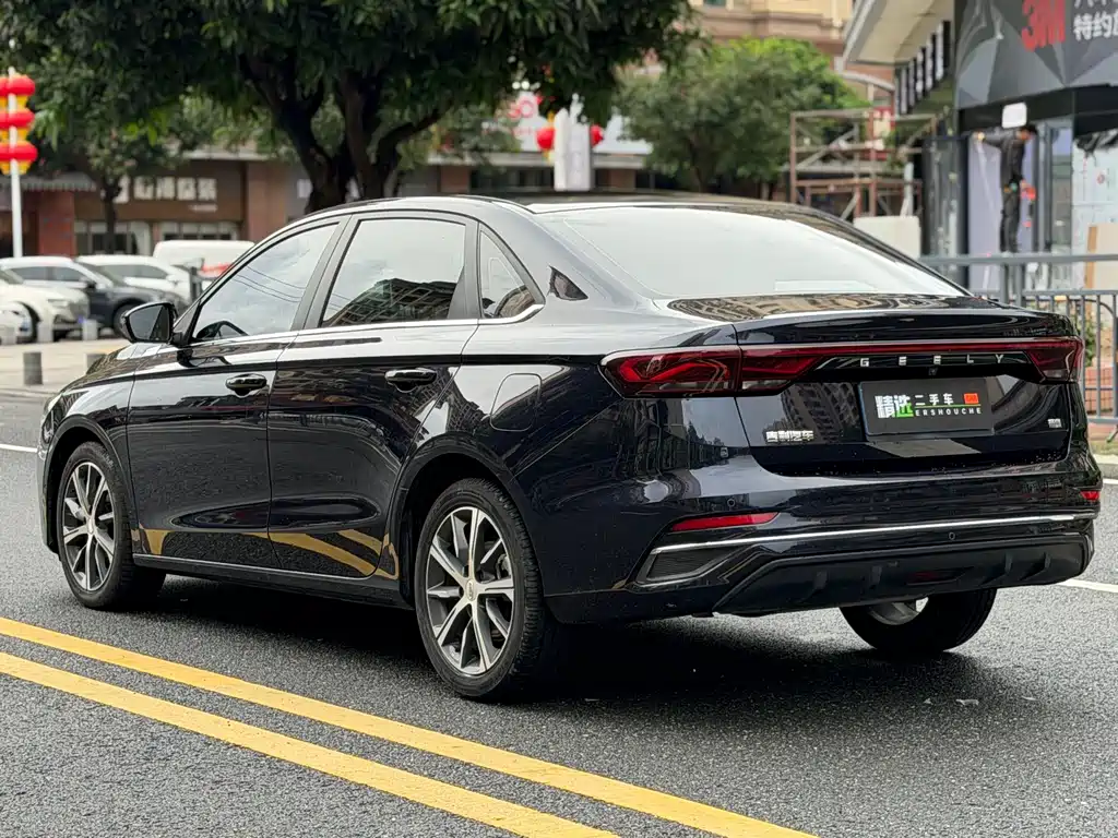 Geely Emgrand 2023 — фото 13