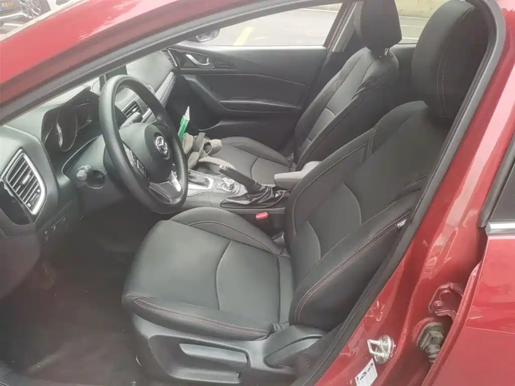 Mazda 3 Axela 2015 — фото 15