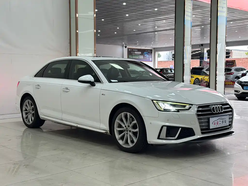 Audi A4L 2019 — фото 3