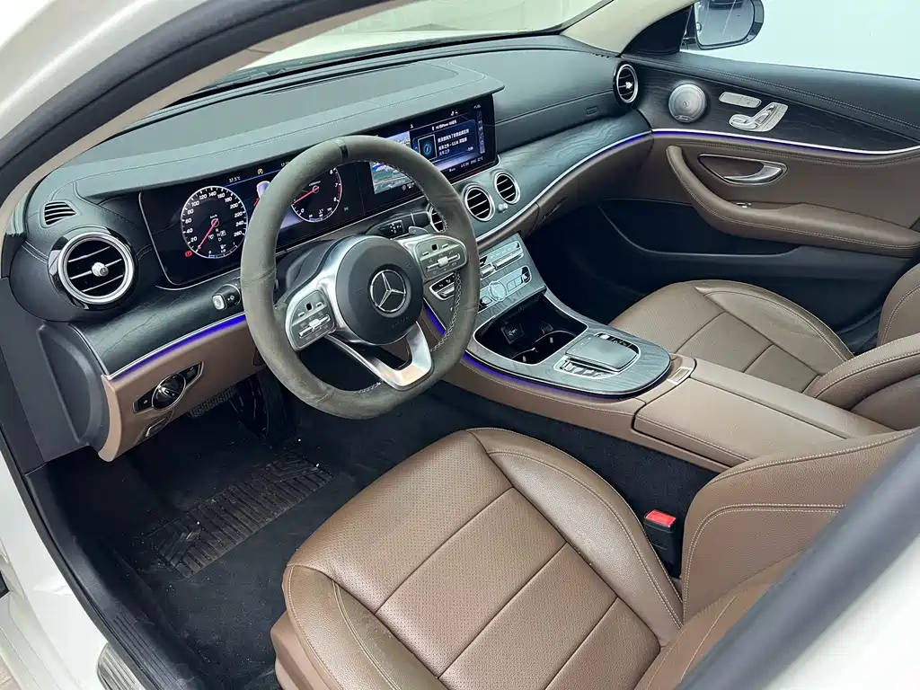 Mercedes-Benz E-Class 2019 — фото 17