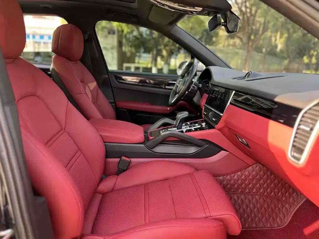 Porsche Cayenne 2018 — фото 14