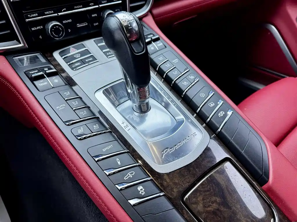Porsche Panamera 2016 — фото 15