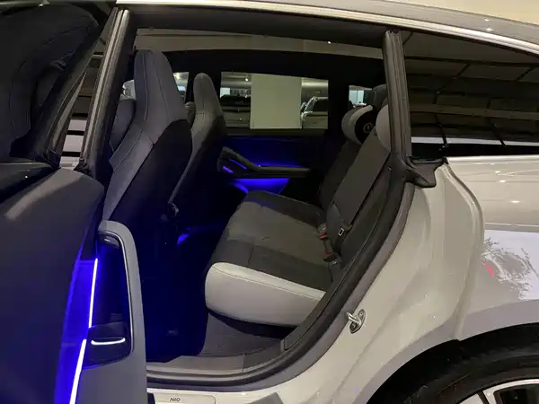 NIO ET5T 2025