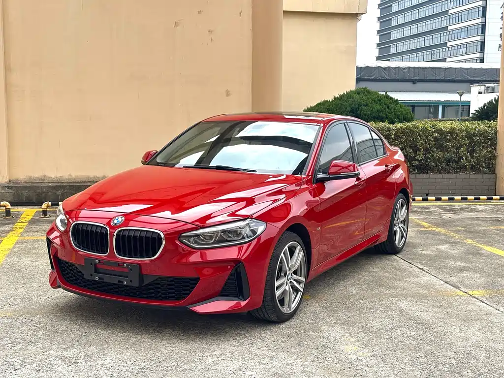 BMW 1 Series 2020 — фото 1