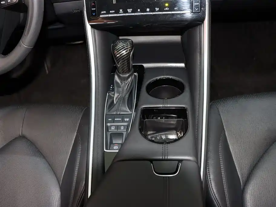 Toyota Avalon 2022 — фото 15
