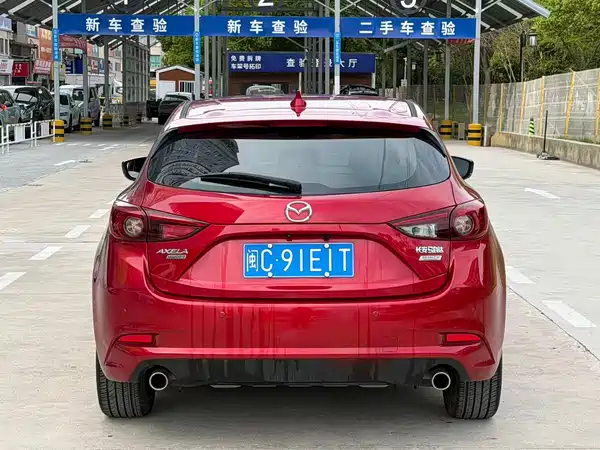 Mazda 3 Axela 2017