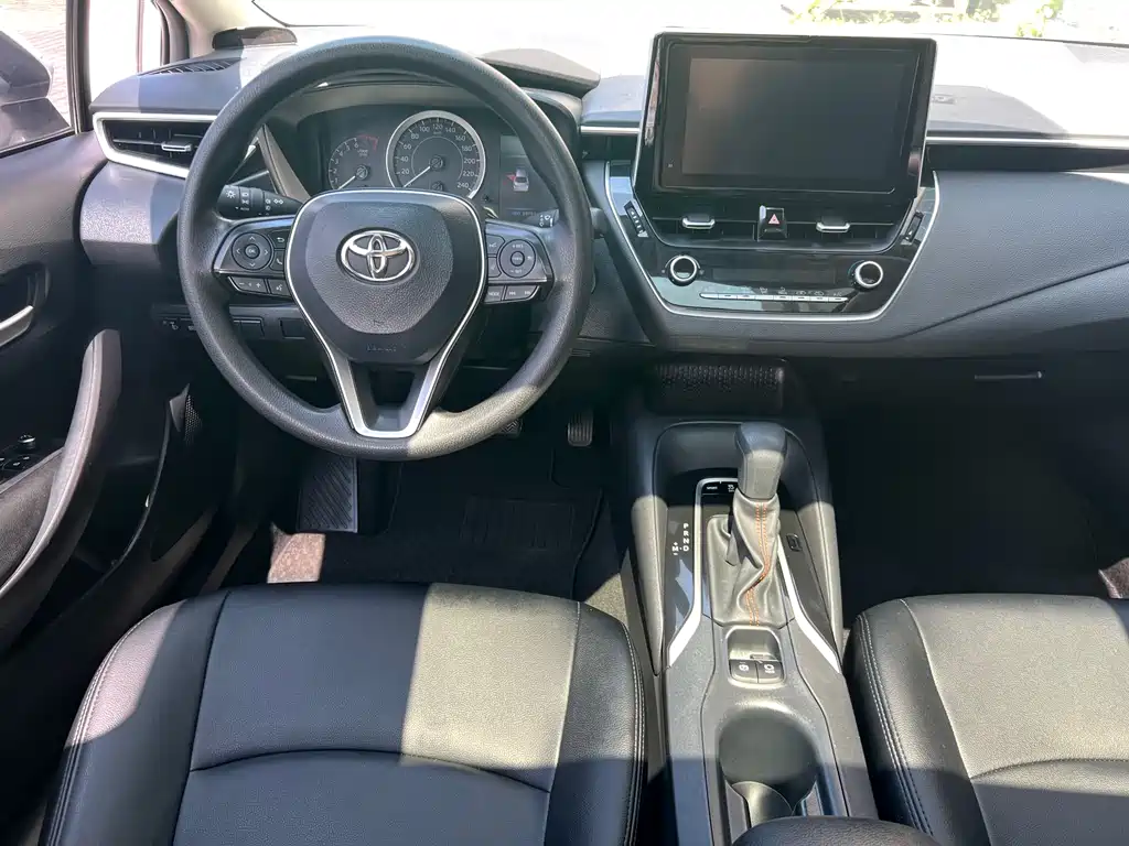 Toyota Corolla 2021 — фото 17