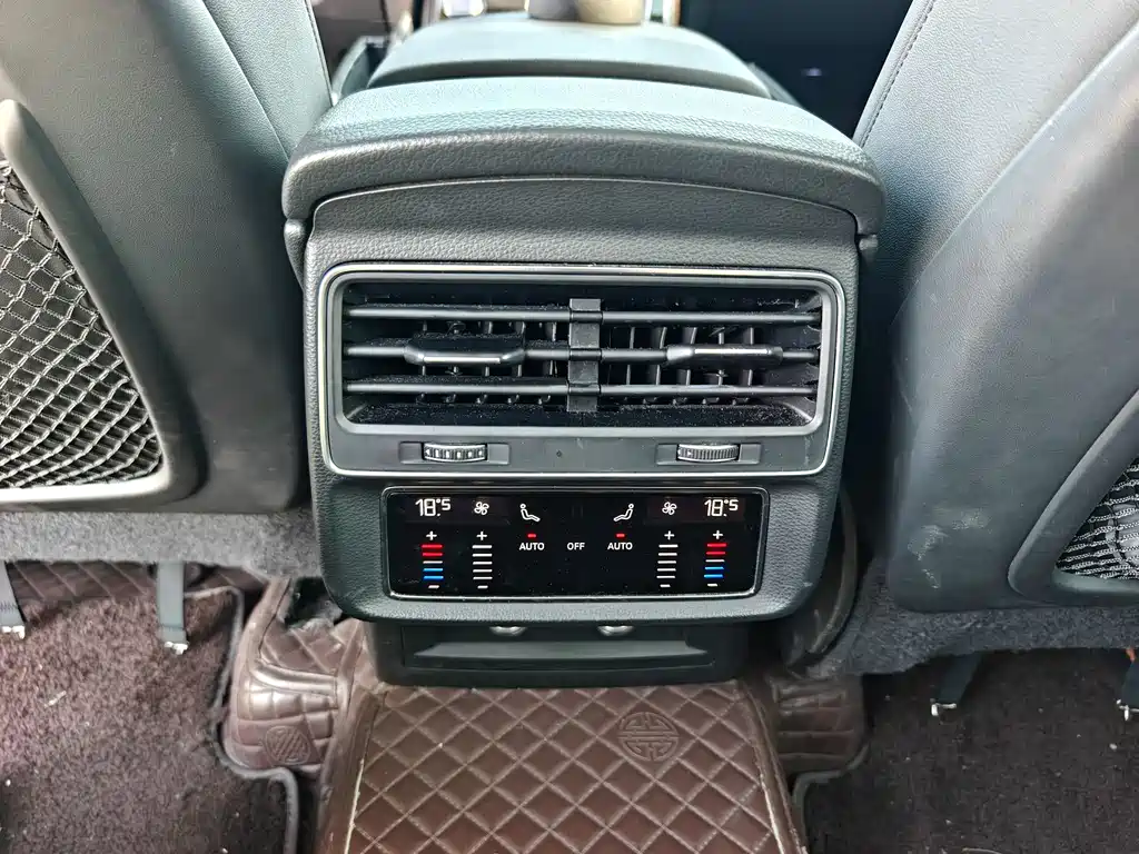 Audi Q7 2021