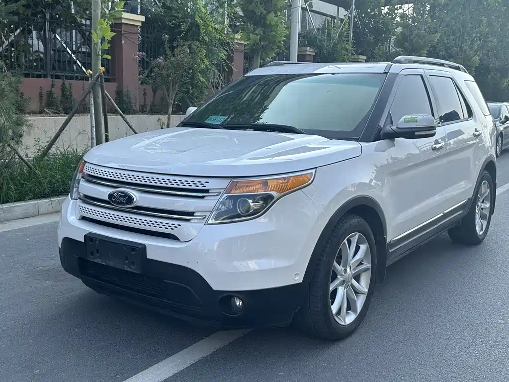Ford Explorer 2014 — фото 2