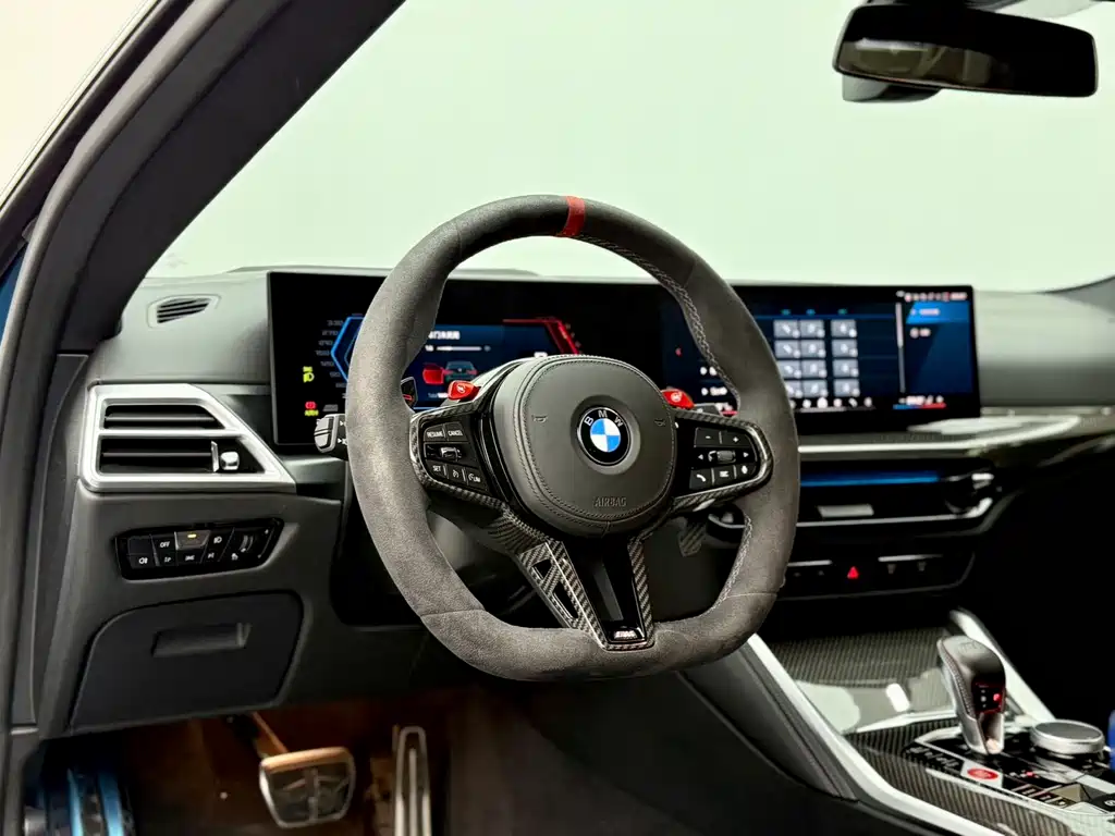 BMW M4 2025 — фото 10