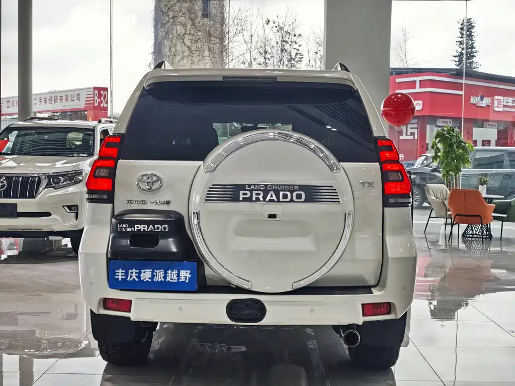 Toyota Prado 2018 — фото 3