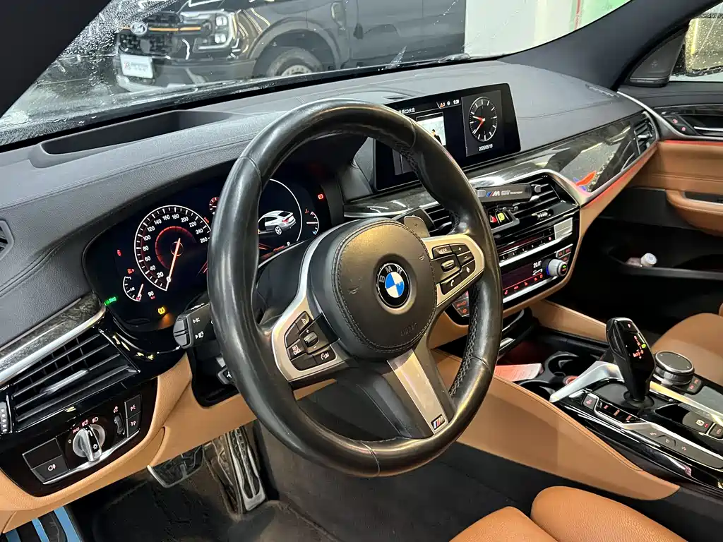 BMW 6 Series GT 2019 — фото 24