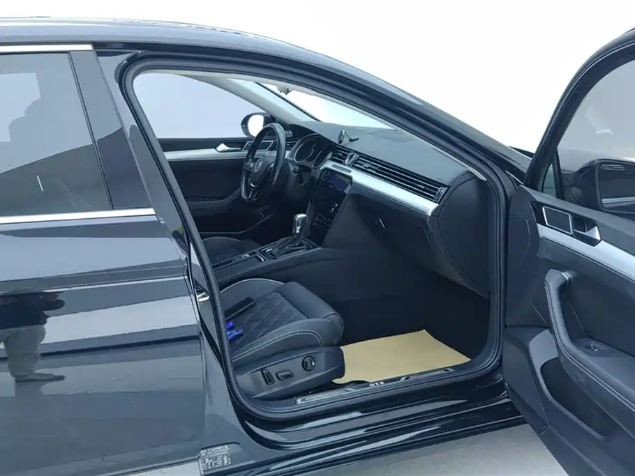 Volkswagen Magotan GTE PHEV 2021 — фото 8