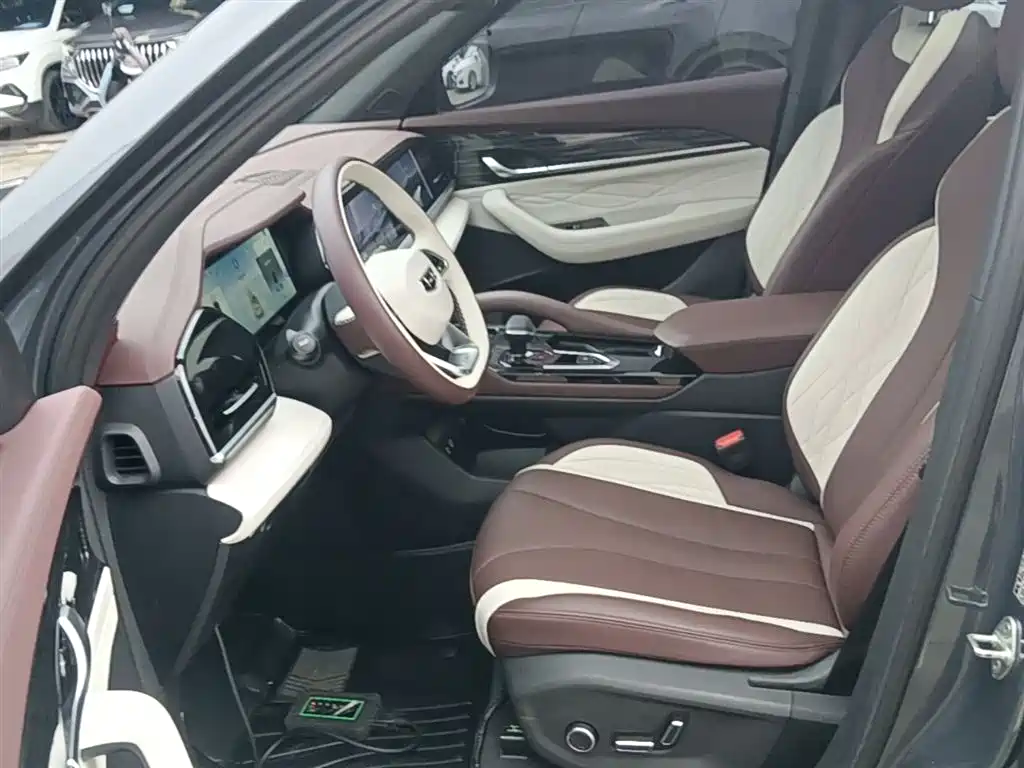 Geely Xingyue L 2023 — фото 15