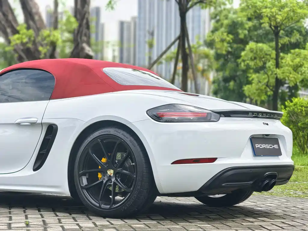 Porsche 718 2016 — фото 15