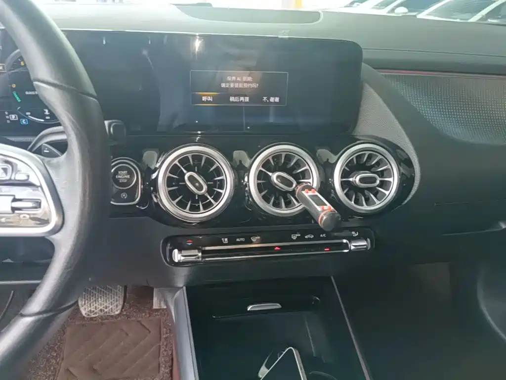 Mercedes-Benz GLA 2021 — фото 13