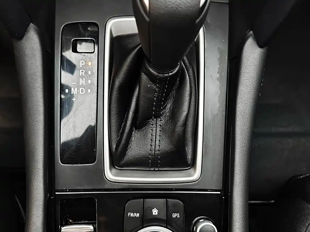 Mazda CX-4 2023 — фото 20