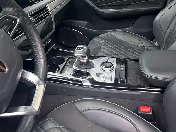 Hongqi HS5 2019
