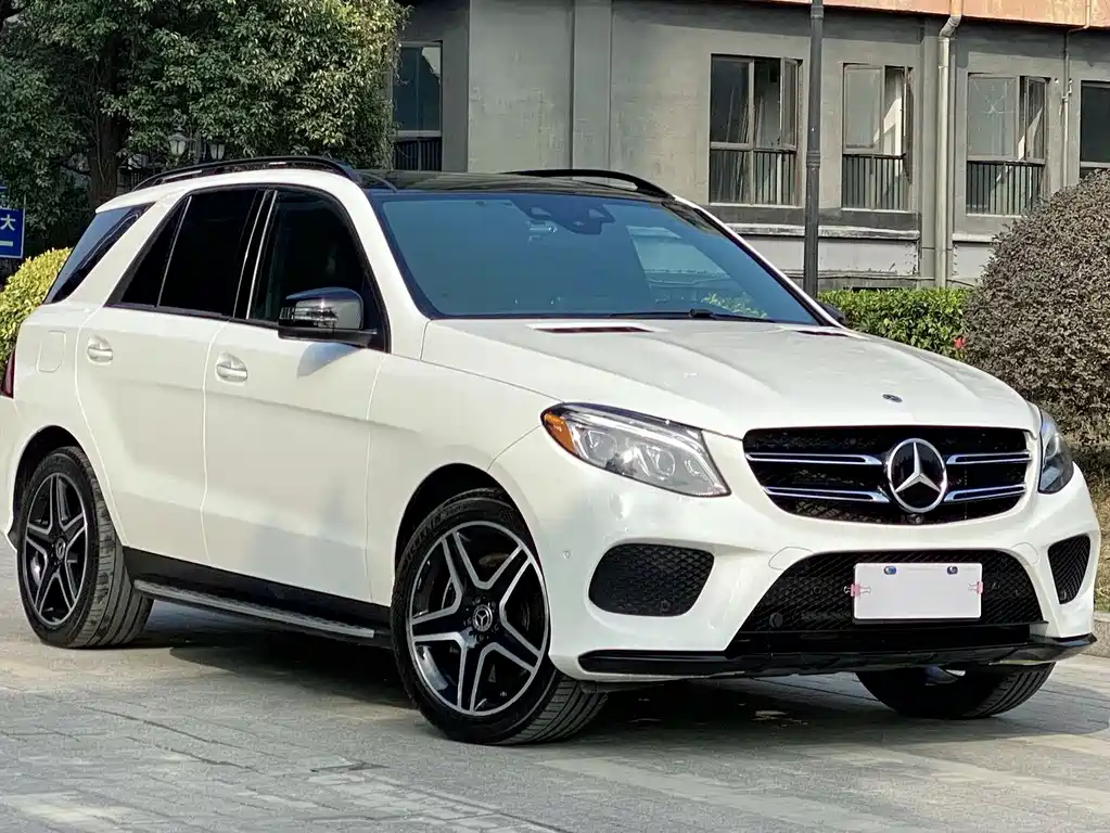 Mercedes-Benz GLE 2018 — фото 5