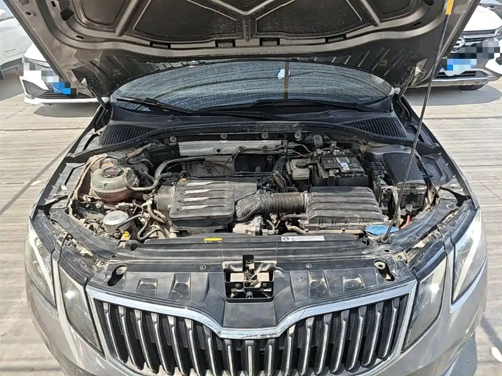 Skoda Octavia 2022 — фото 20