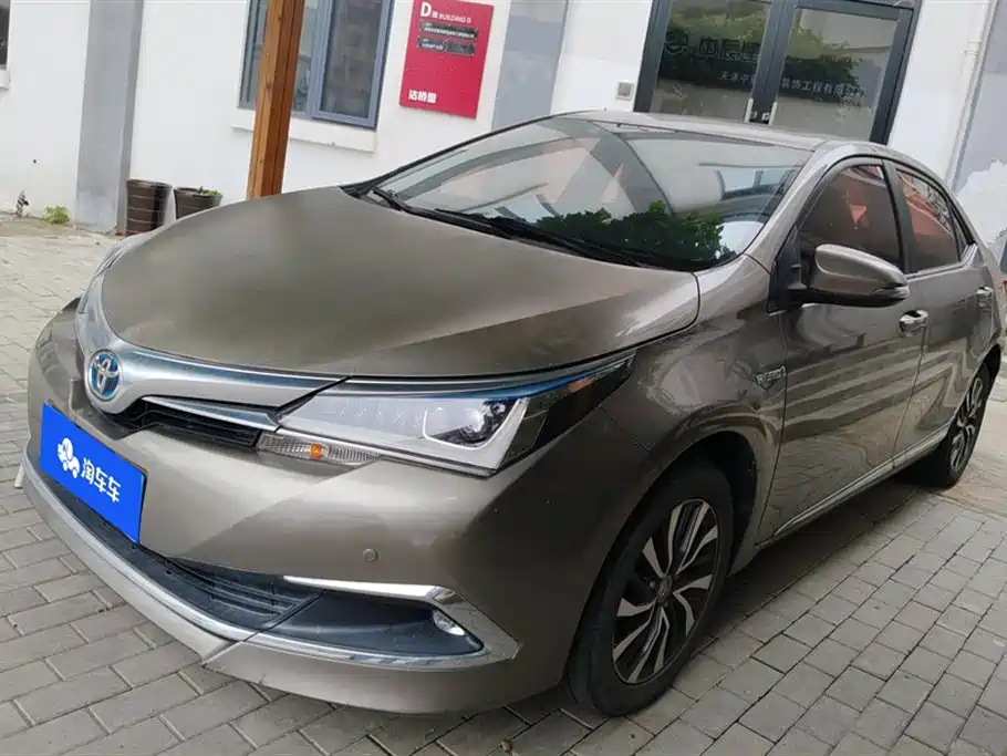 Toyota Corolla 2016 — фото 1