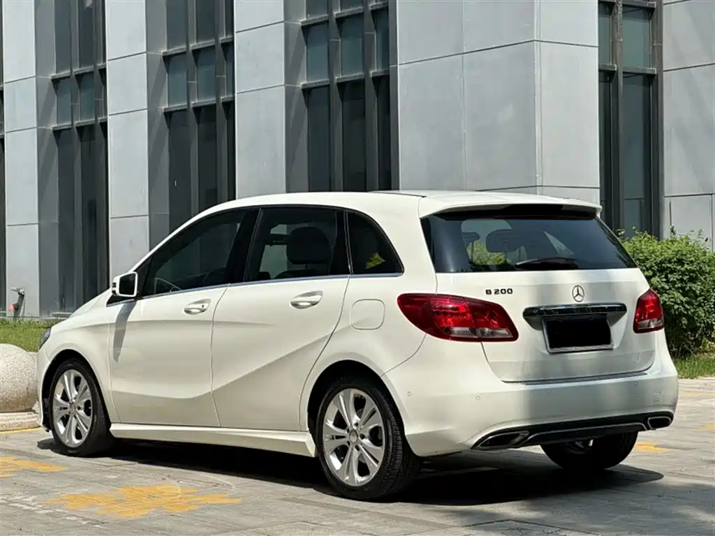 Mercedes-Benz B-Class 2017 — фото 8