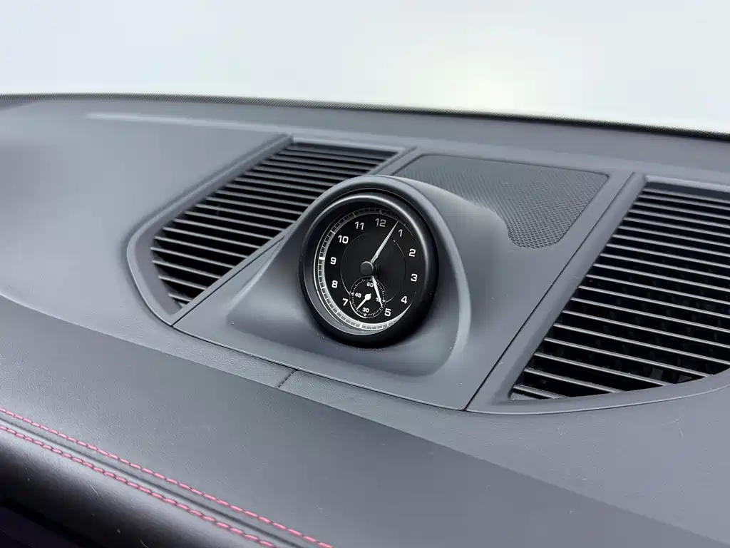 Porsche Macan 2023 — фото 12