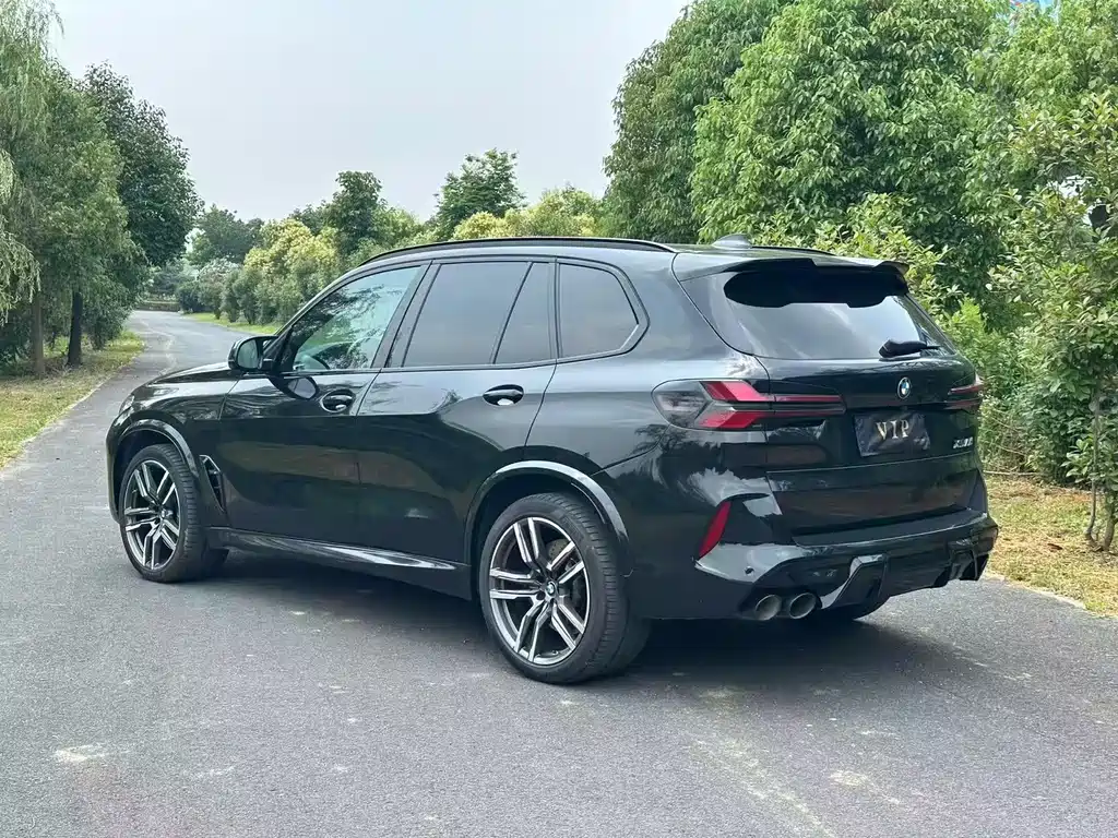 BMW X5 M 2022 — фото 8