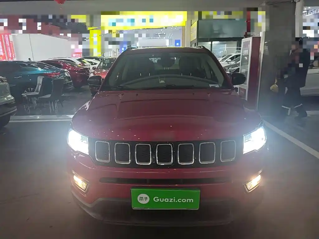 Jeep Compass 2018 — фото 3