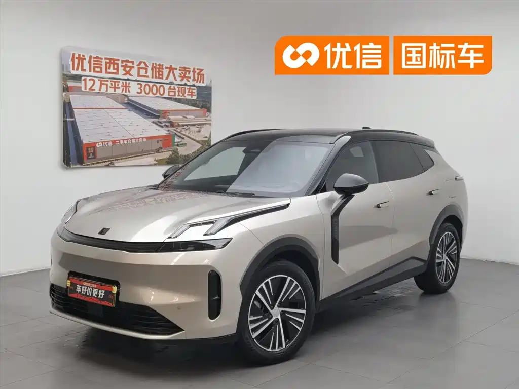 Lynk & Co 08 EM-P 2024