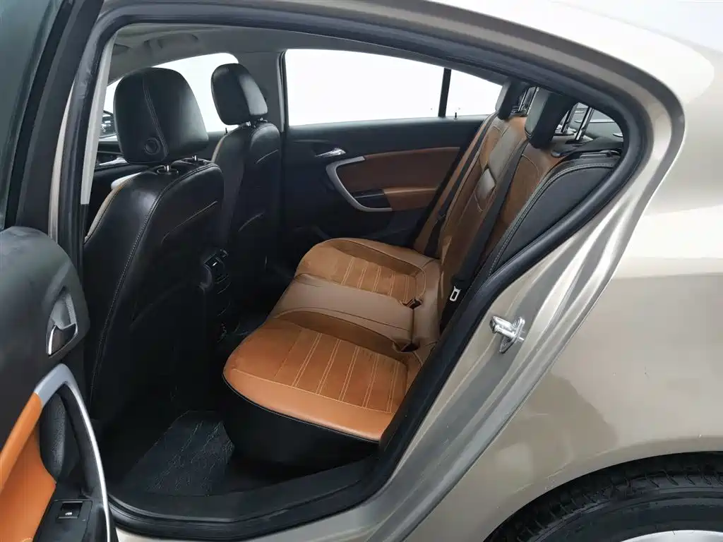 Buick Regal 2015 — фото 15