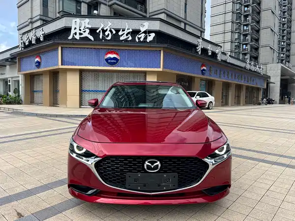 Mazda 3 Axela 2022