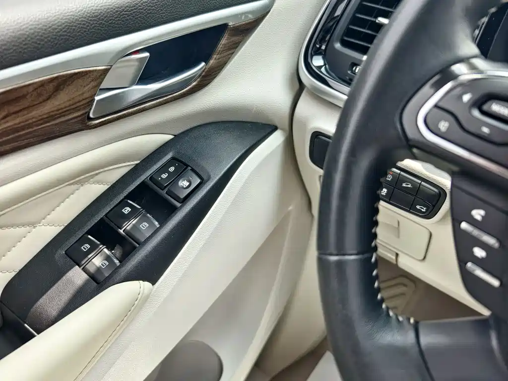GAC Motor Trumpchi M8 2018 — фото 18