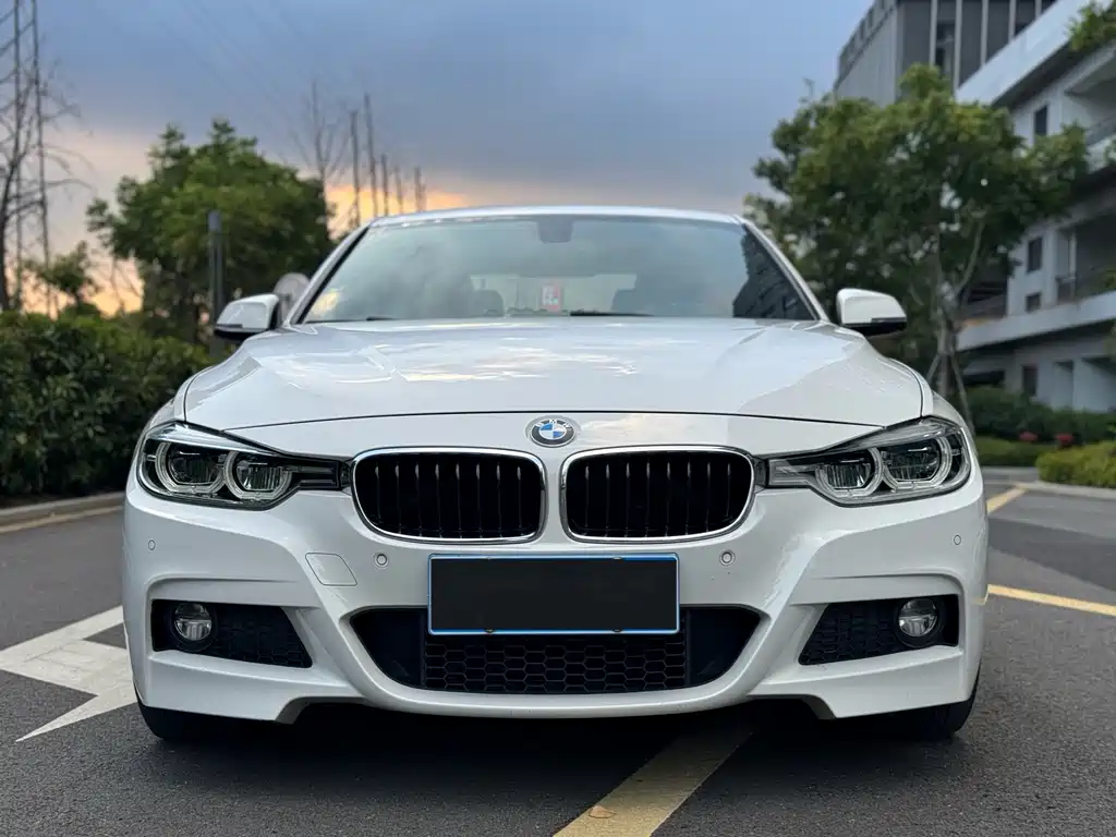 BMW 3 Series 2018 — фото 2