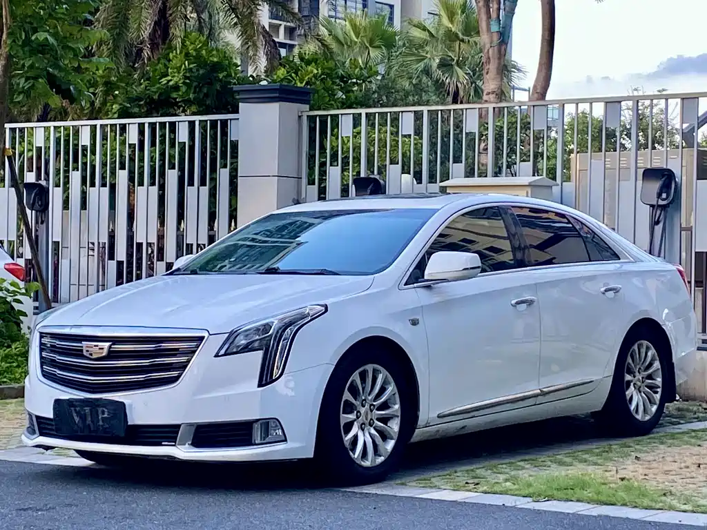 Cadillac XTS 2018 — фото 10