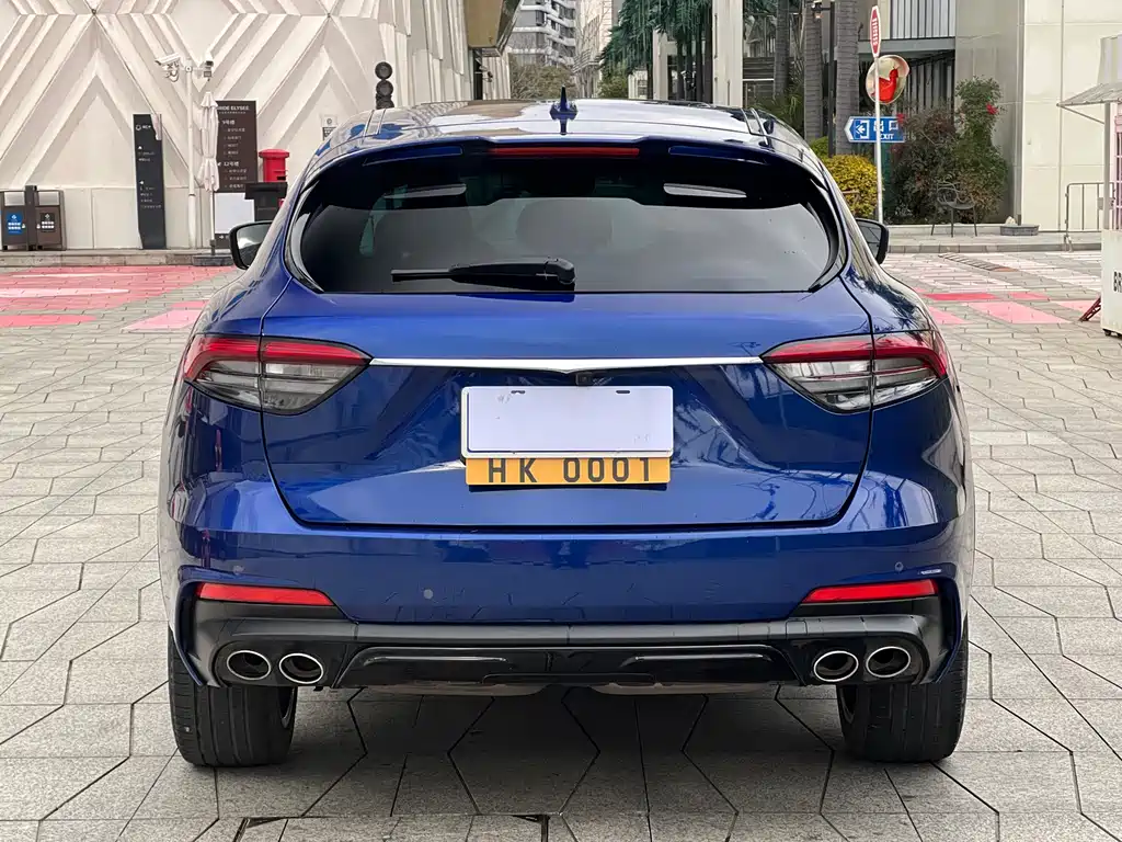 Maserati Levante 2023 — фото 5