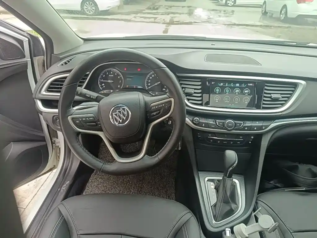 Buick Excelle 2019 — фото 11