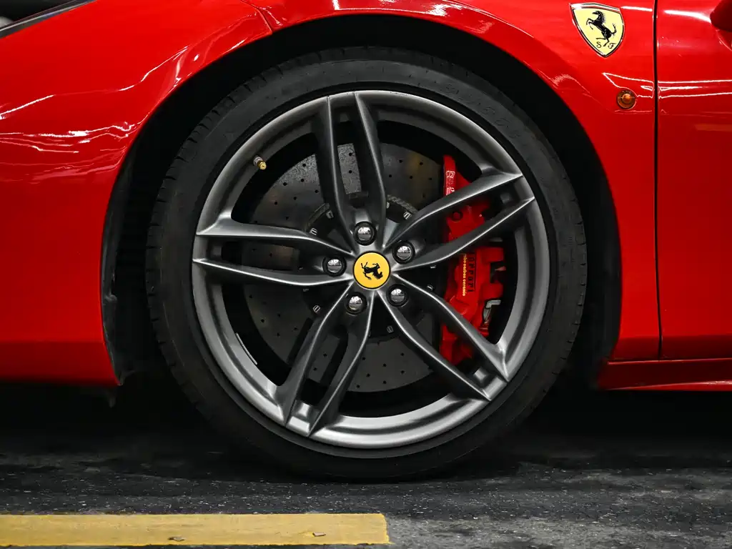 Ferrari 488 2018 — фото 17