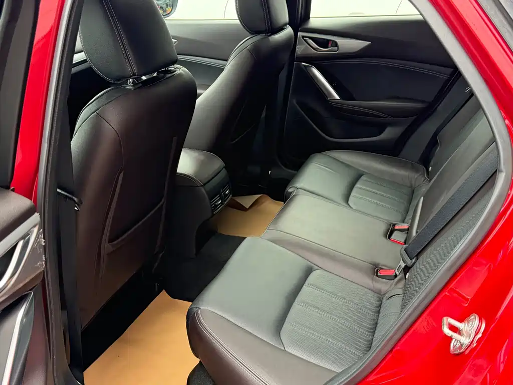 Mazda CX-4 2019 — фото 12