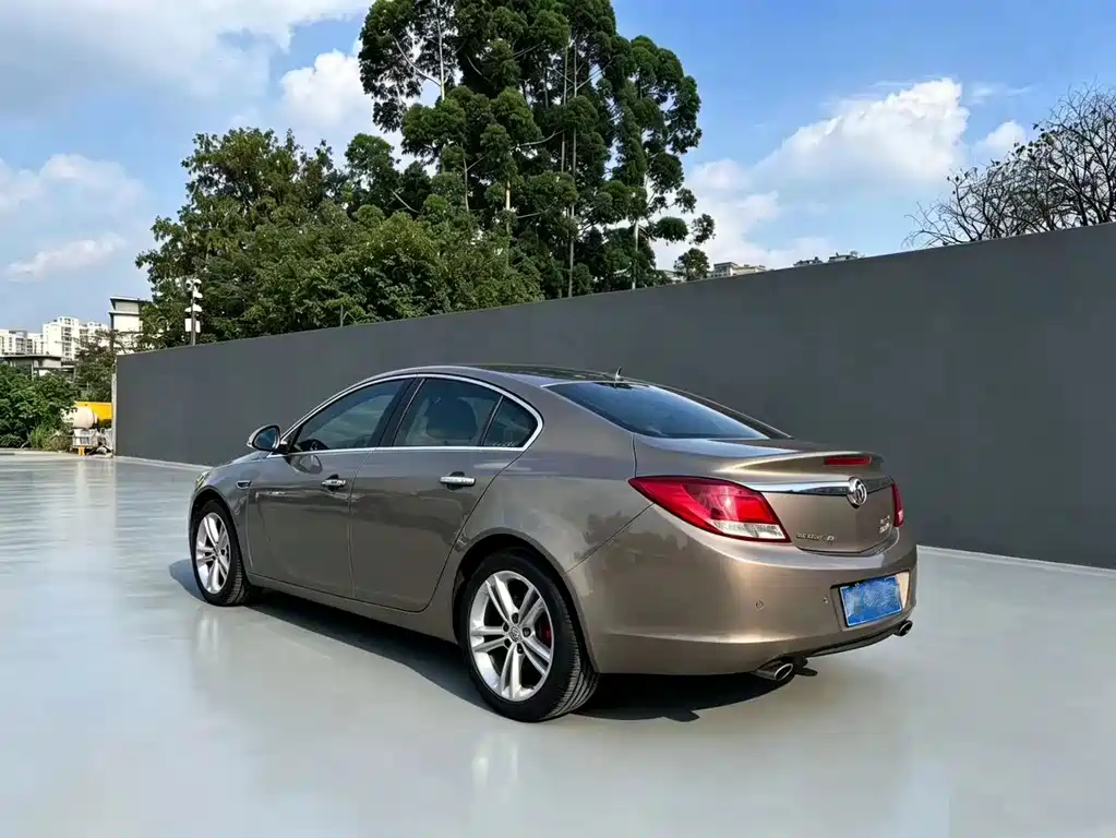 Buick Regal 2010 — фото 6