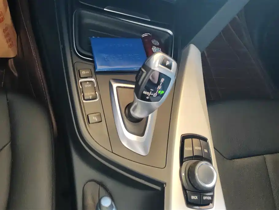 BMW 3 Series 2014 — фото 16