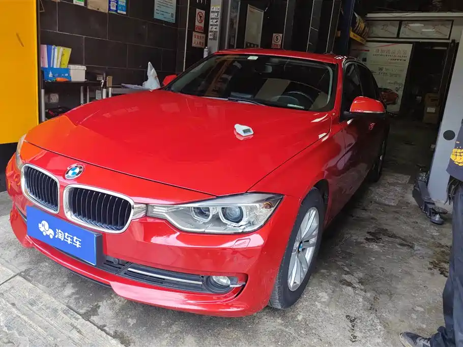 BMW 3 Series 2014 — фото 1