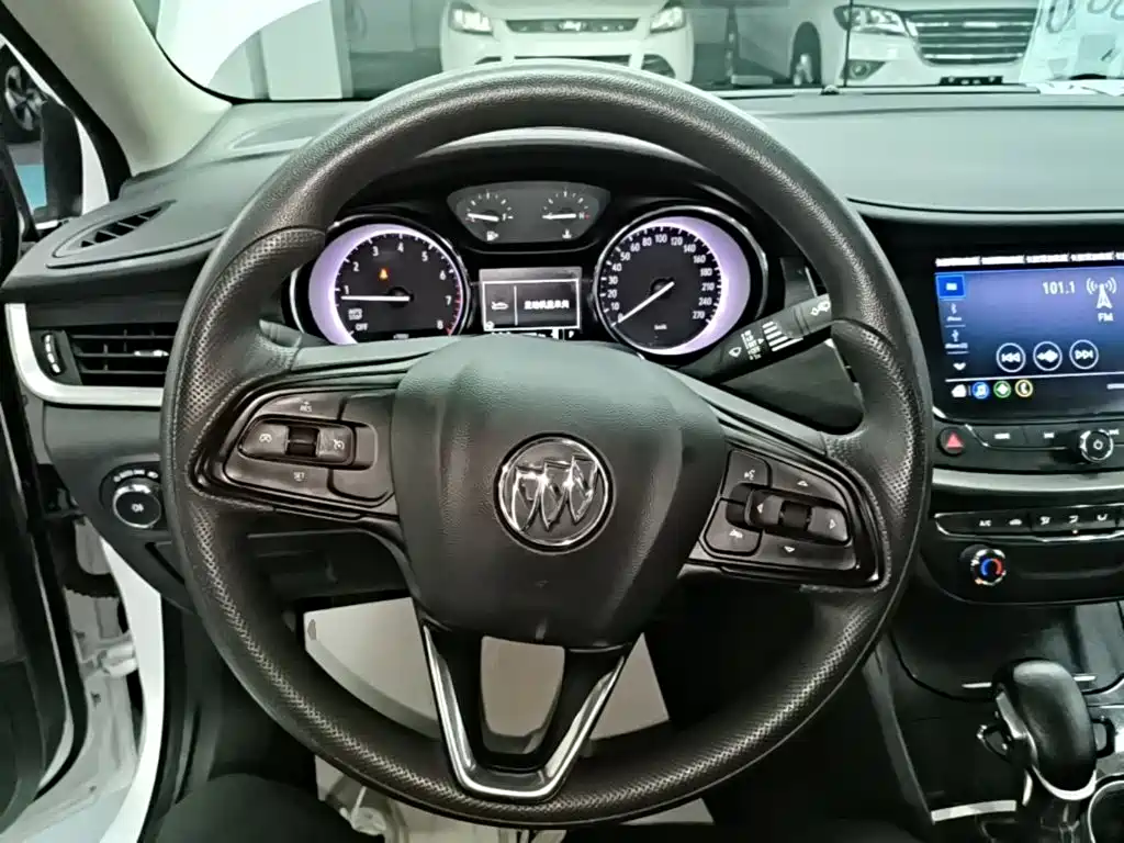 Buick Verano 2020 — фото 11